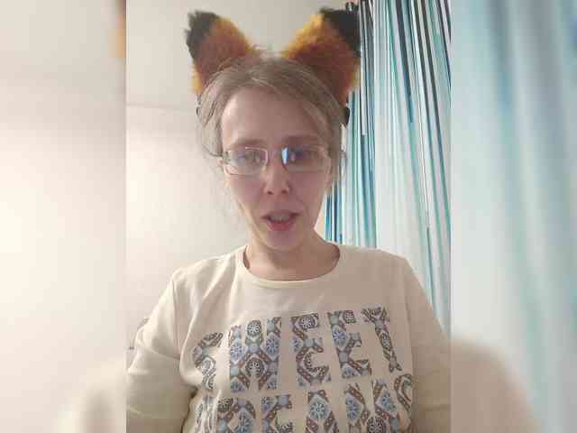 -Queen-Margo- webcam