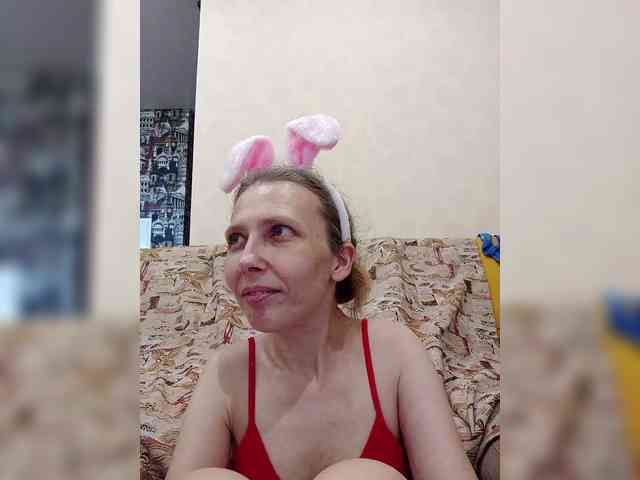 -Queen-Margo- webcam
