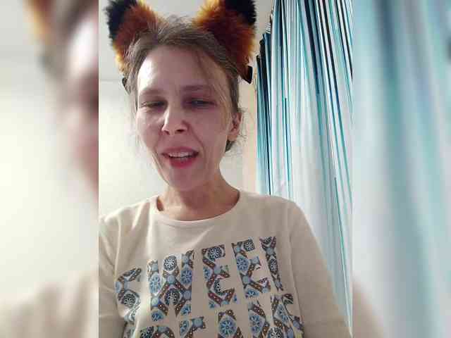 -Queen-Margo- webcam