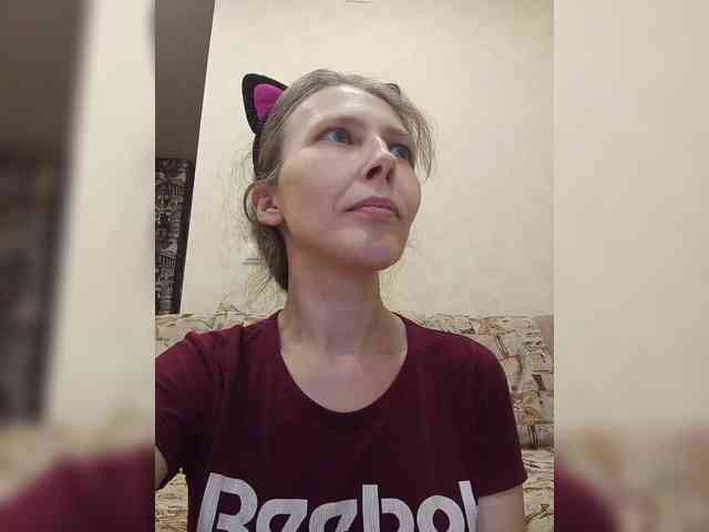 -Queen-Margo- webcam