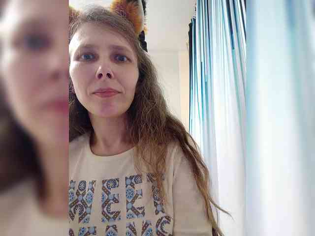 -Queen-Margo- webcam