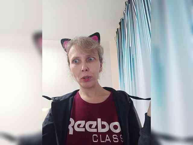 -Queen-Margo- webcam