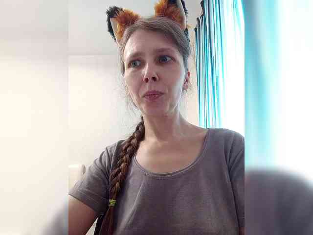 -Queen-Margo- webcam