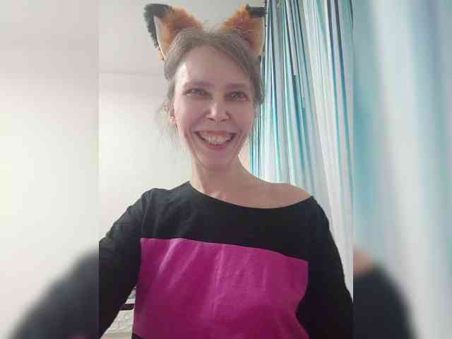 -Queen-Margo- webcam