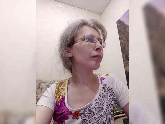 -Queen-Margo- webcam