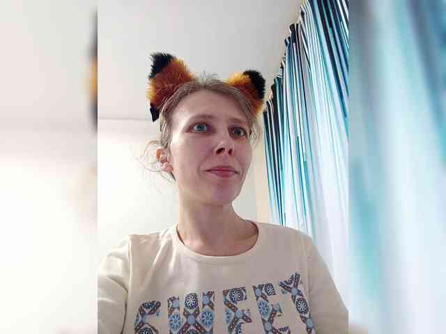 -Queen-Margo- webcam