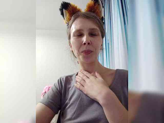 -Queen-Margo- webcam