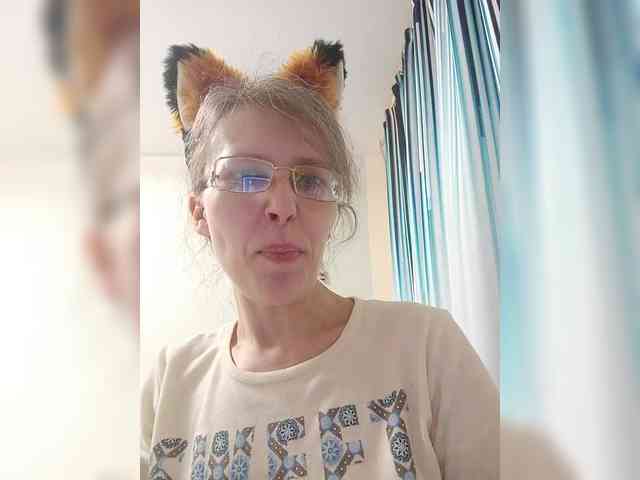 -Queen-Margo- webcam