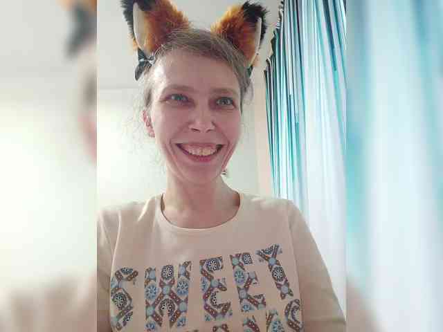 -Queen-Margo- webcam