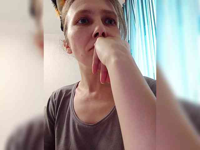 -Queen-Margo- webcam