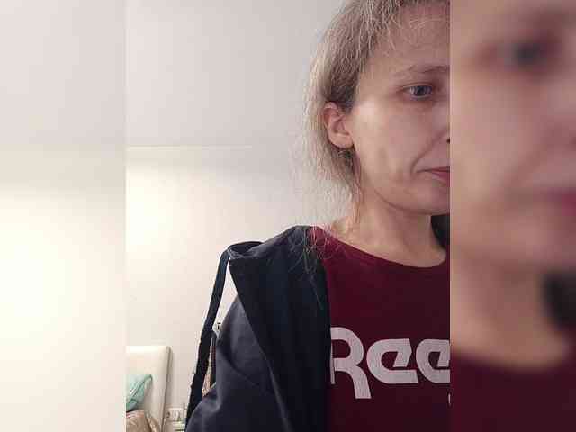 -Queen-Margo- webcam