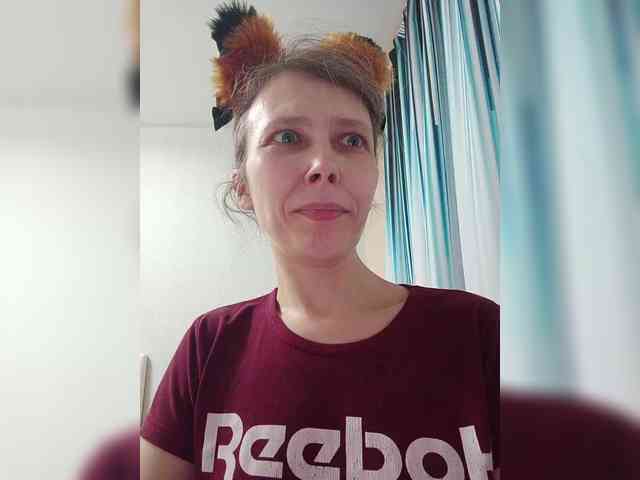 -Queen-Margo- webcam