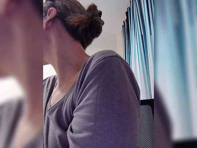 -Queen-Margo- webcam