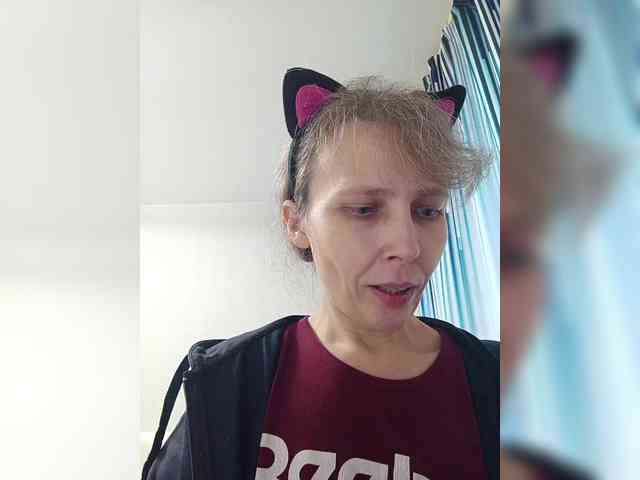 -Queen-Margo- webcam