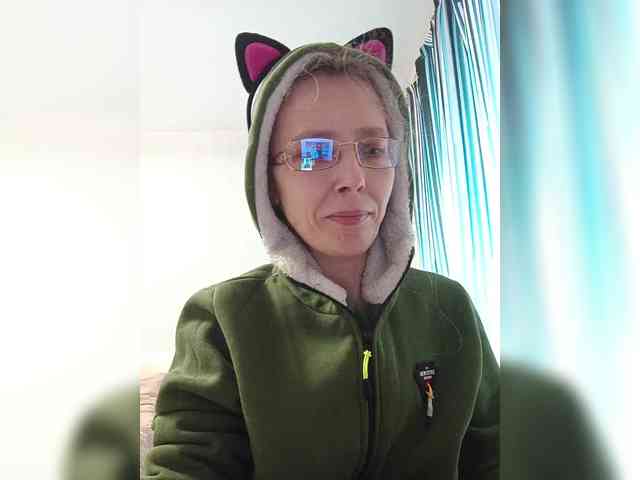 -Queen-Margo- webcam