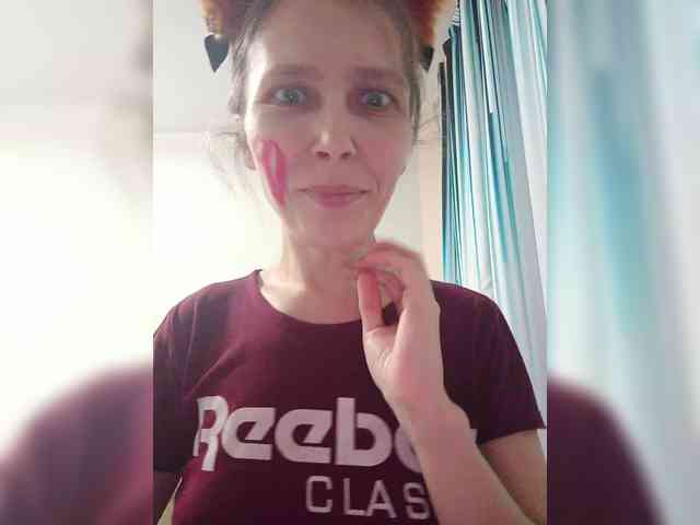 -Queen-Margo- webcam