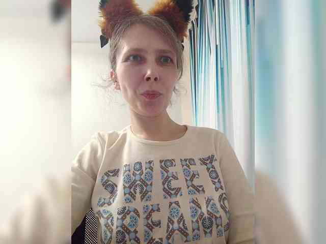 -Queen-Margo- webcam