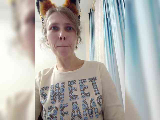 -Queen-Margo- webcam