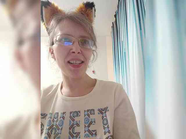 -Queen-Margo- webcam