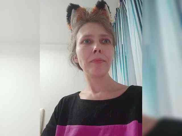 -Queen-Margo- webcam