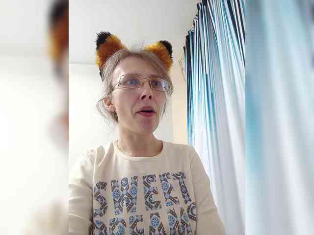 -Queen-Margo- webcam