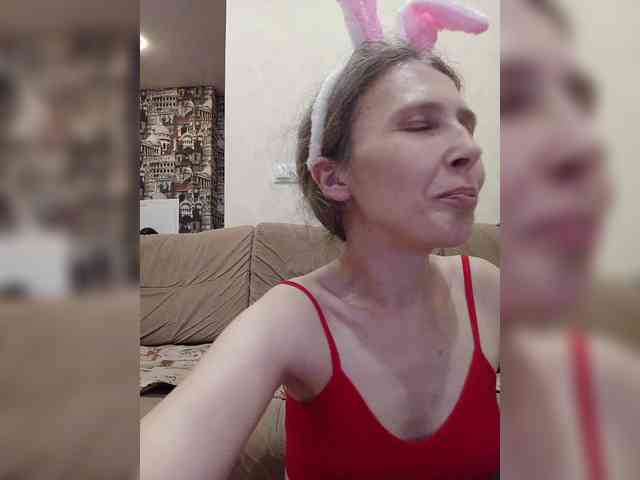 -Queen-Margo- webcam