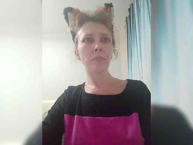 -Queen-Margo- webcam