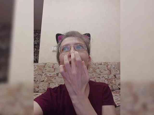 -Queen-Margo- webcam