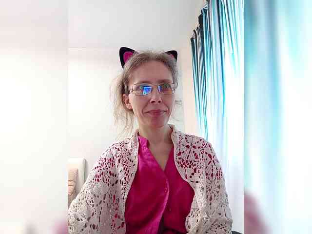 -Queen-Margo- webcam