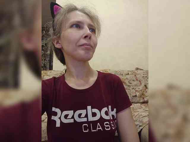 -Queen-Margo- webcam