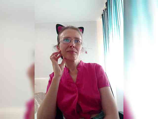 -Queen-Margo- webcam