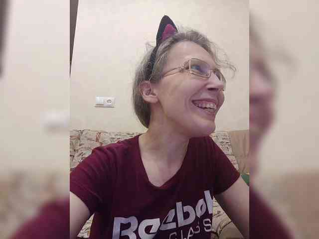 -Queen-Margo- webcam