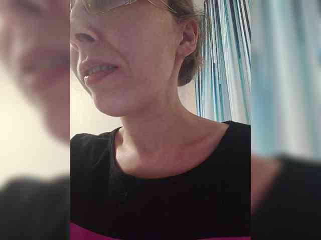 -Queen-Margo- webcam