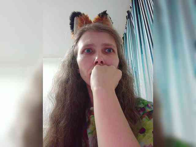 -Queen-Margo- webcam