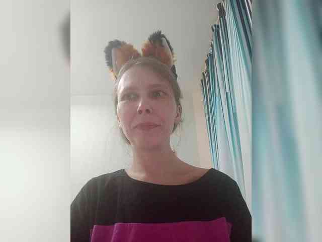 -Queen-Margo- webcam