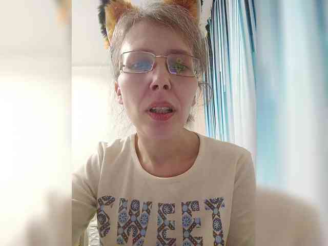 -Queen-Margo- webcam