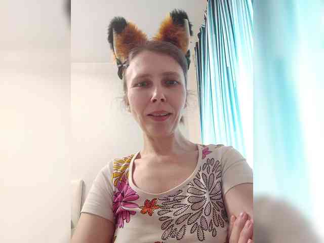 -Queen-Margo- webcam