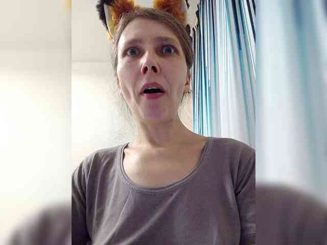 -Queen-Margo- webcam