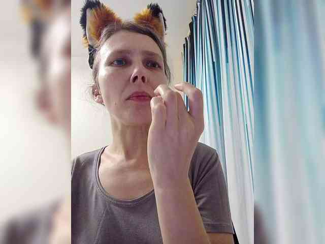 -Queen-Margo- webcam