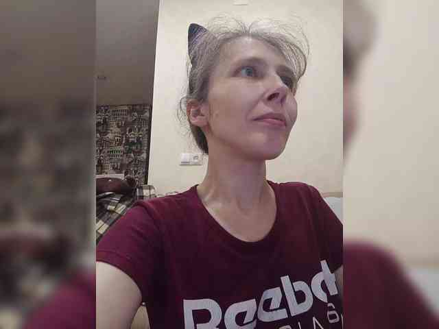 -Queen-Margo- webcam