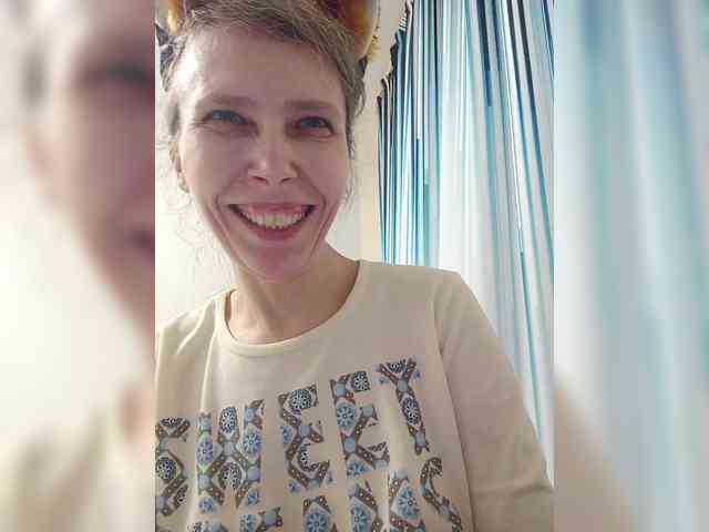 -Queen-Margo- webcam