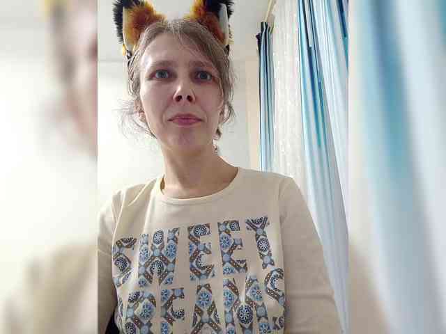 -Queen-Margo- webcam