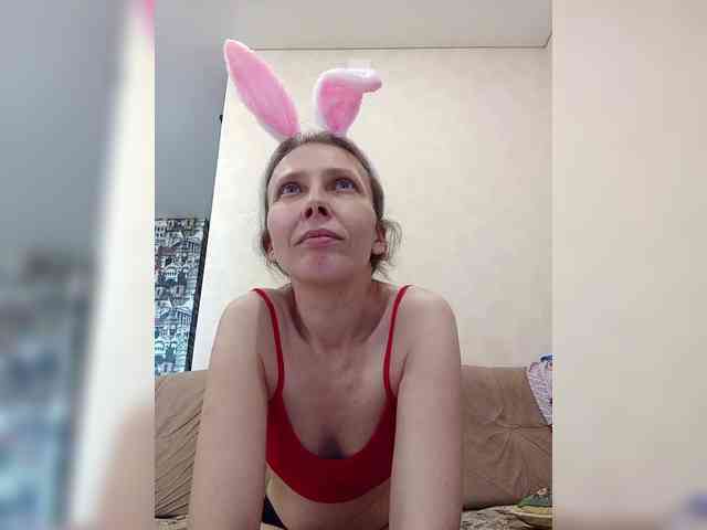 -Queen-Margo- webcam
