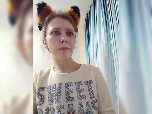 -Queen-Margo- webcam