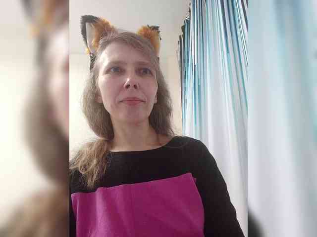 -Queen-Margo- webcam