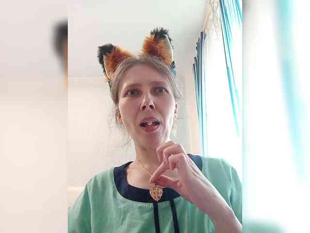 -Queen-Margo- webcam