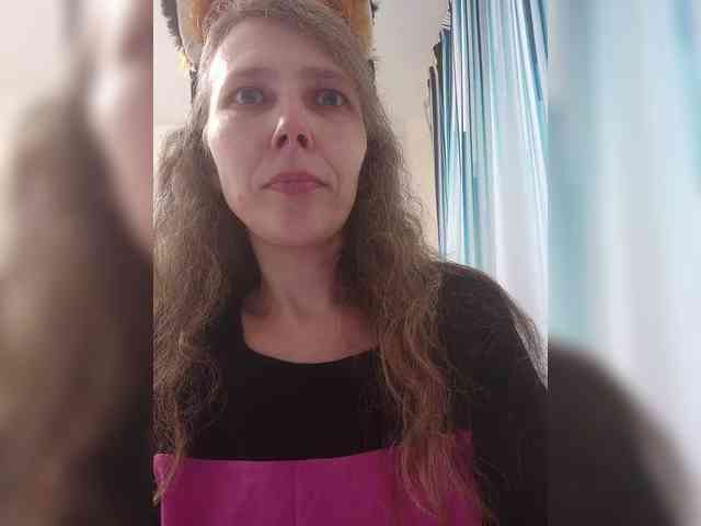 -Queen-Margo- webcam