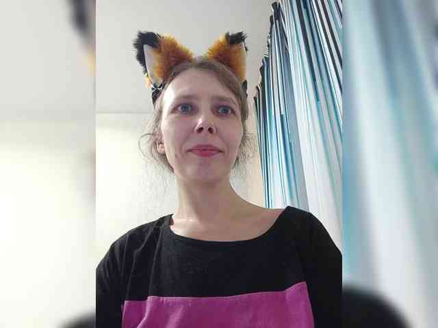 -Queen-Margo- webcam