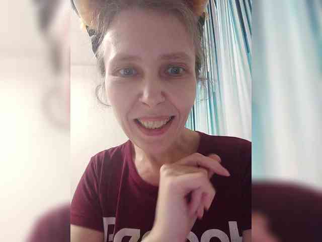 -Queen-Margo- webcam