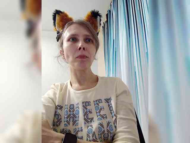 -Queen-Margo- webcam